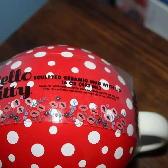 Bioworld Hello Kitty Sanrio Mushroom Shaped Ceramic Mug - Picture 4 of 15